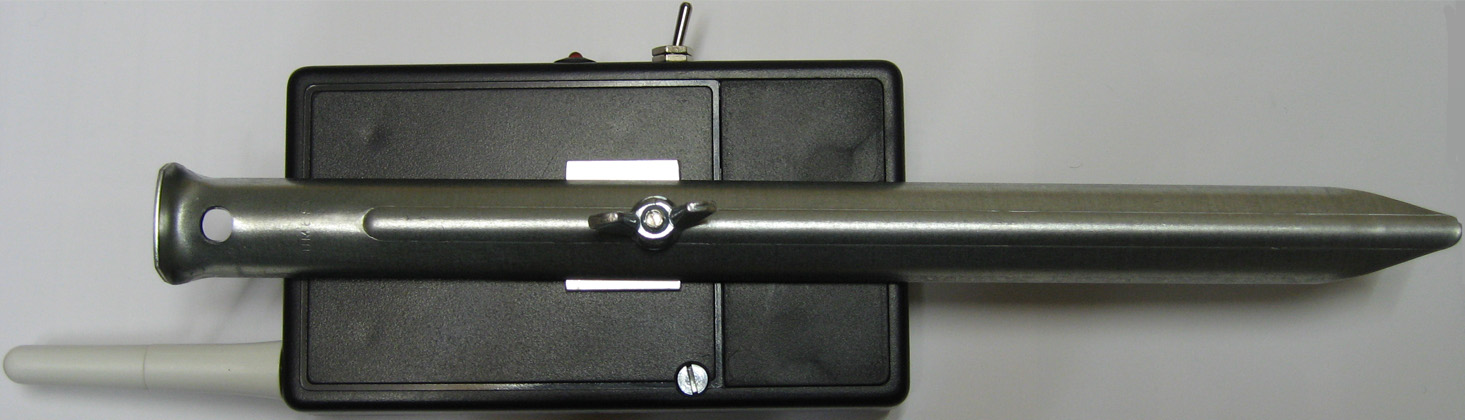 transmitter with earthing rod